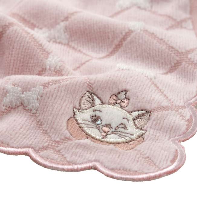 mini-serviette marie disney store japon