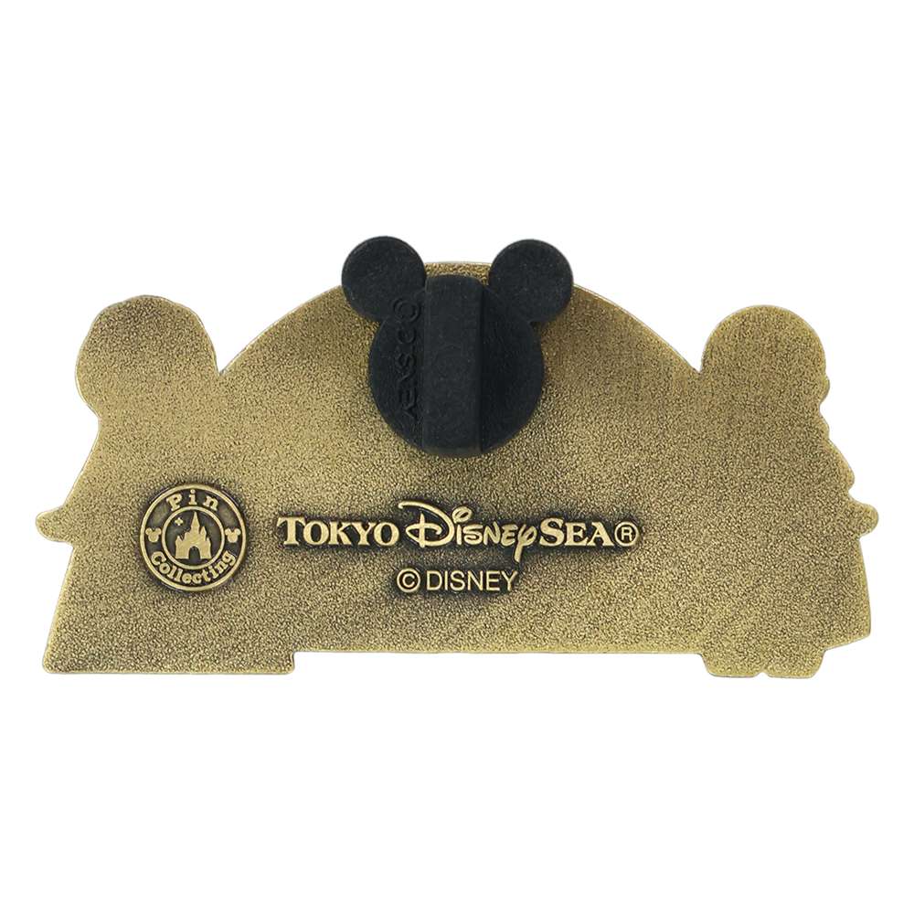 Pins reine des neiges attraction