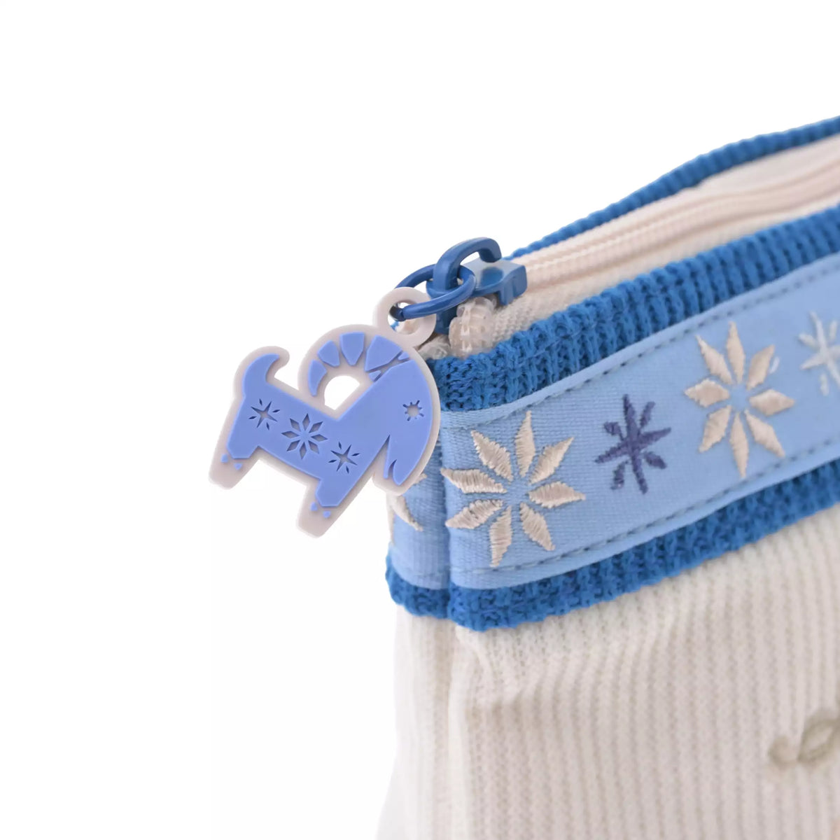 pochette la reine des neiges noel 2026 disney store japon