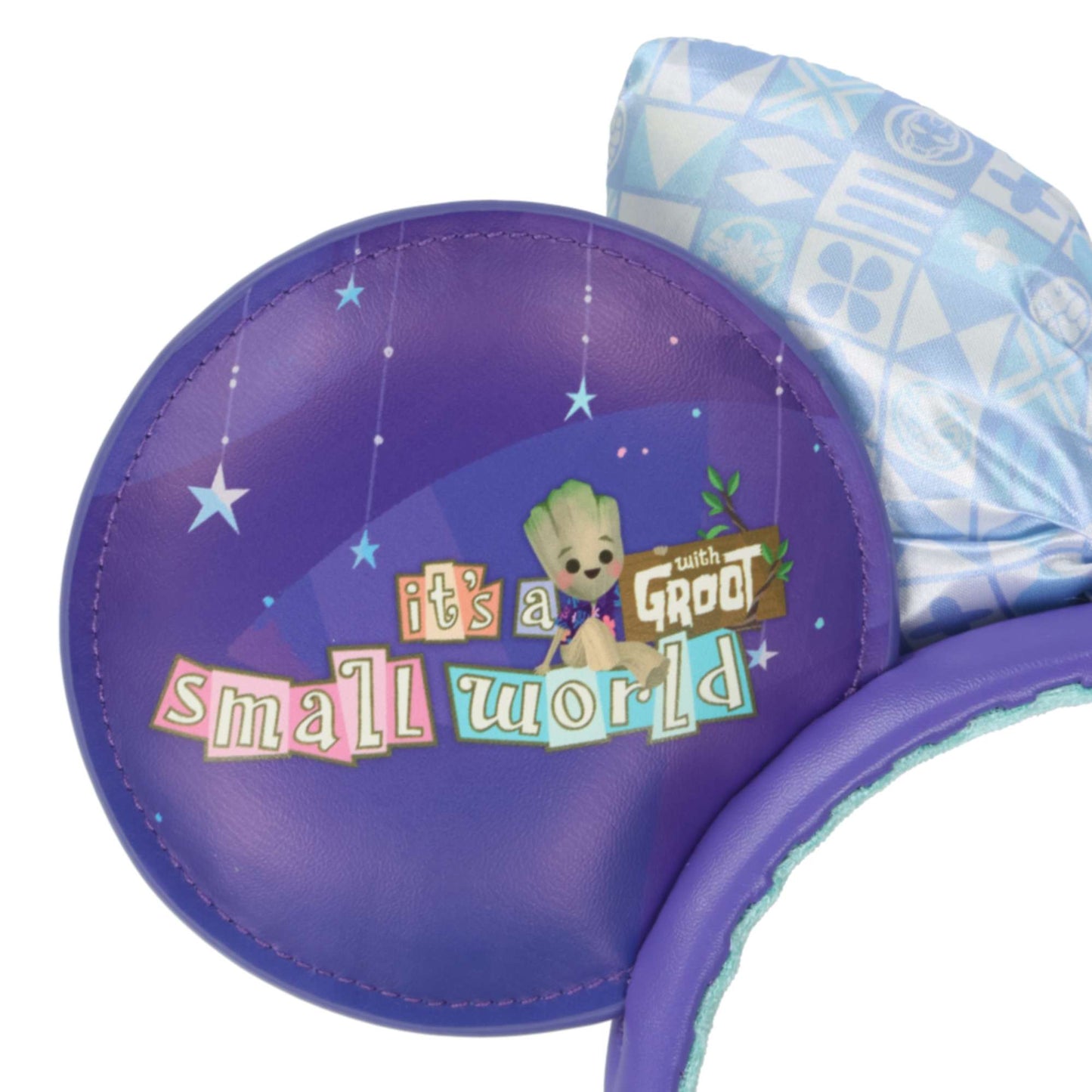 Ears small world groot