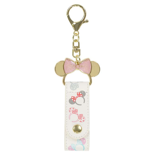 Attache ears motif ears