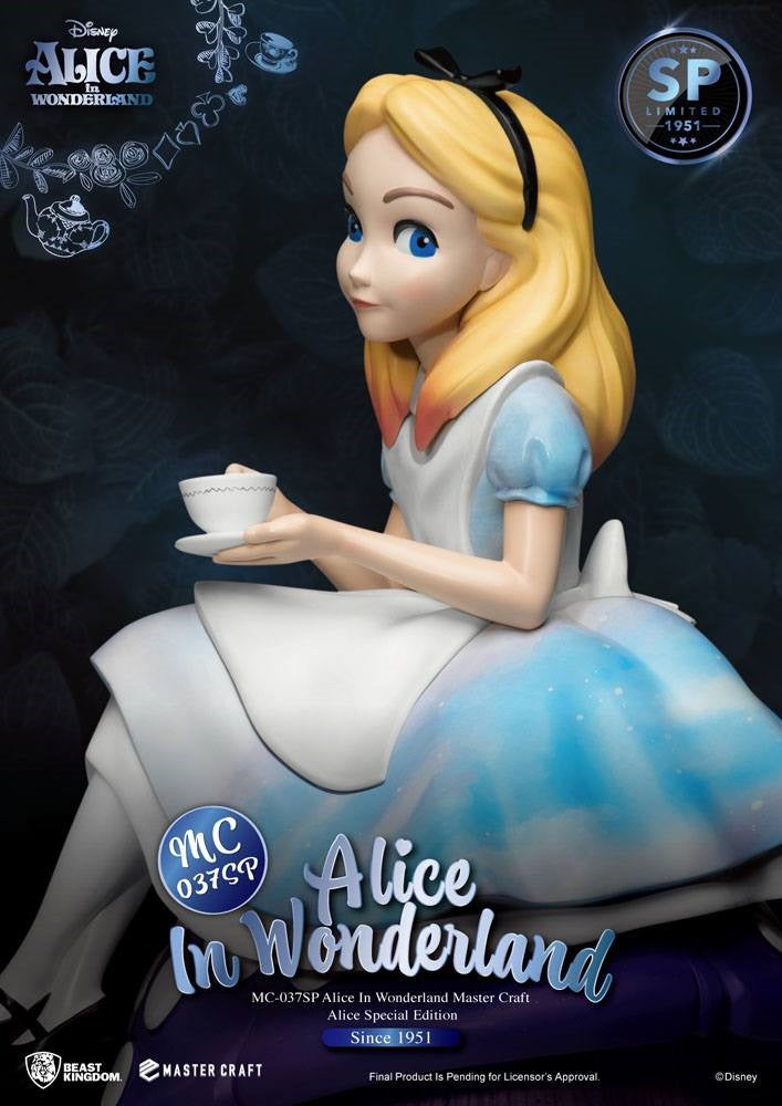 Alice au pays des merveilles statuette Master Craft